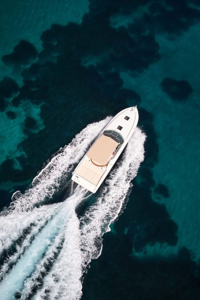 Sea Ray 380 Sun Sport from above